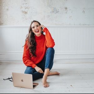 Meet your Posher, Cait